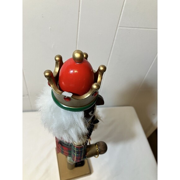 14” Christmas Nutcracker Christmas Holiday Decor Crown Plaid - Read - Picture 8 of 8